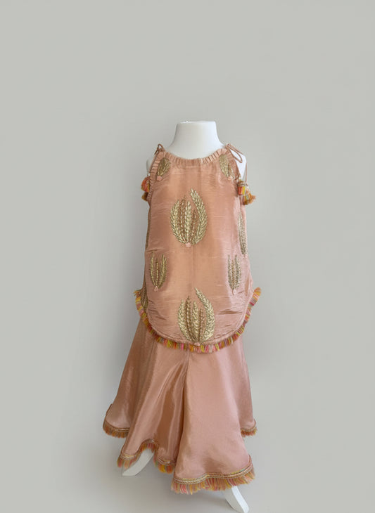 Dusty Pink Kurta and Flared Trousers with Gota Flower Embroidery