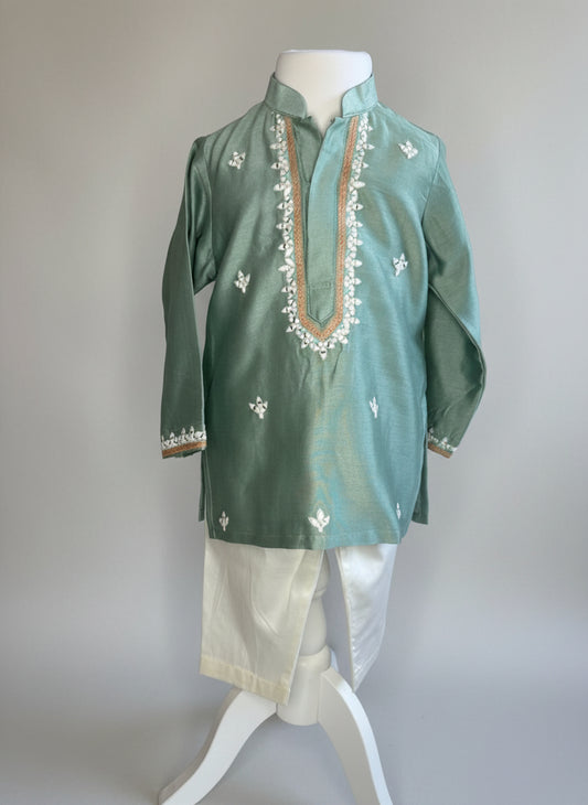 Sea Green Kurta Set with Thread and Mirror Work Embroidery